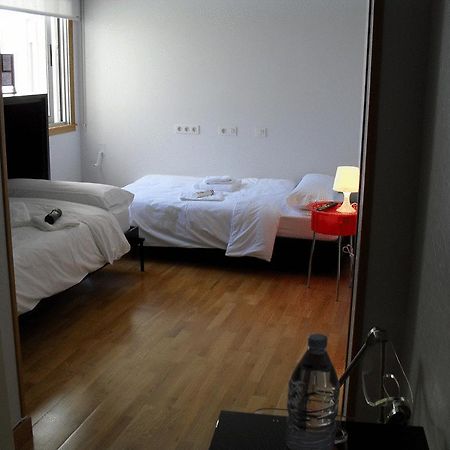 א-קורוניה Hotel Ofi חדר תמונה